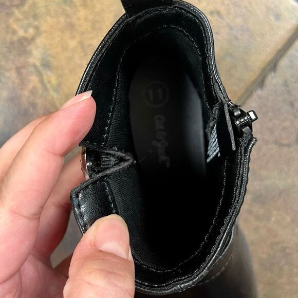 Cat & Jack Evie Lug Sole Black Ankle Boots 11 - Picture 14 of 14